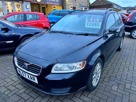 VOLVO V50 2.0 D AMAZING MPG **FULL SERVICE HISTORY - 15 STAMPS IN THE BOOK**