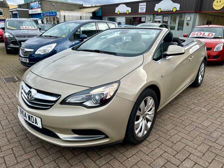 VAUXHALL CASCADA 1.4 T SE CONVERTIBLE **ONLY 2 OWNERS WITH FULL SERVICE HISTORY**