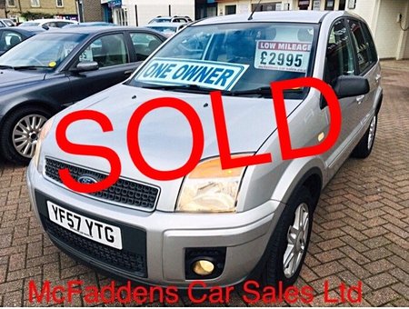 FORD FUSION 1.4 ZETEC **ONE OWNER ONLY 37,000 MILES*PERFECT SERVICE HISTORY**