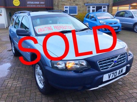 VOLVO V70 CROSS COUNTRY FOUR WHEEL DRIVE 2.4T  **19 VOLVO MAIN DEALER STAMPS IN SERVICE BOOK**