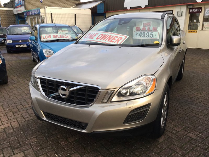 VOLVO XC60