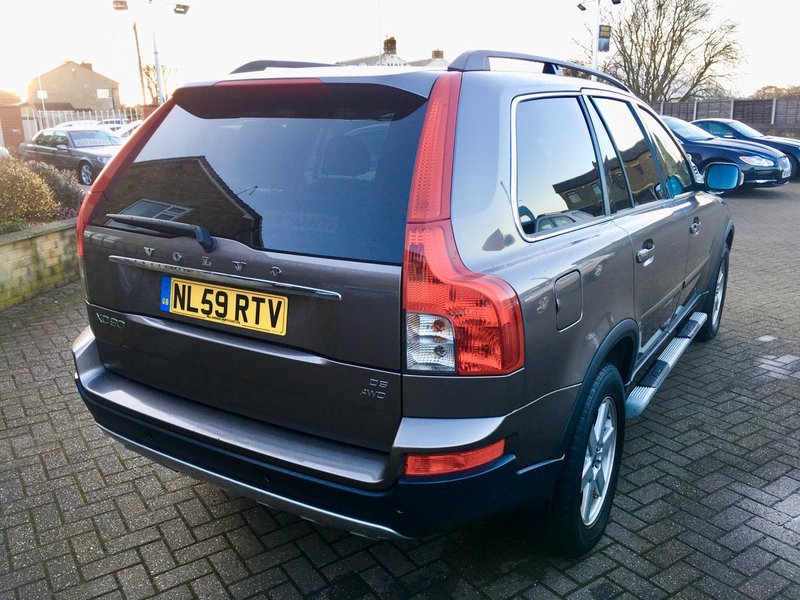 VOLVO XC90