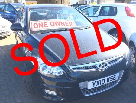 HYUNDAI I30 1.4 ES 5 DOOR **ONE OWNER FROM NEW**SOLD WITH NEW MOT**
