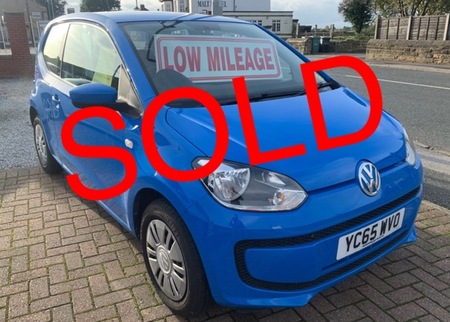 VOLKSWAGEN UP MOVE UP  **ONLY 13,900 MILES ** AIR CON ELECTRIC WINDOWS  REMOTE LOCKING** NEW MOT AND JUST SERVICED
