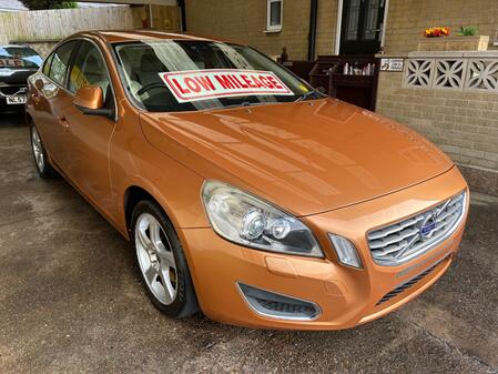 VOLVO S60 2.0 D3 SE LUX DIESEL AUTOMATIC **LOW MILES ONLY 56,000**FULL HISTORY**GREAT COLOUR**