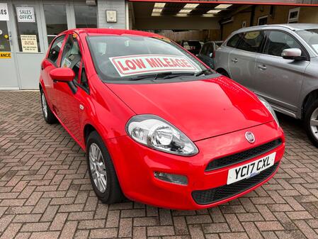FIAT PUNTO 1.2  **GENUINE 7,983 MILES FROM NEW**